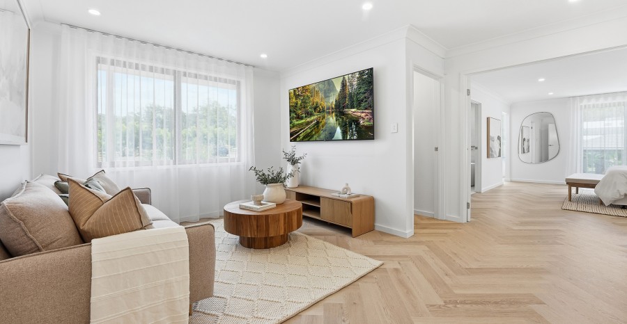 Coast Grand Duplex Upper Living