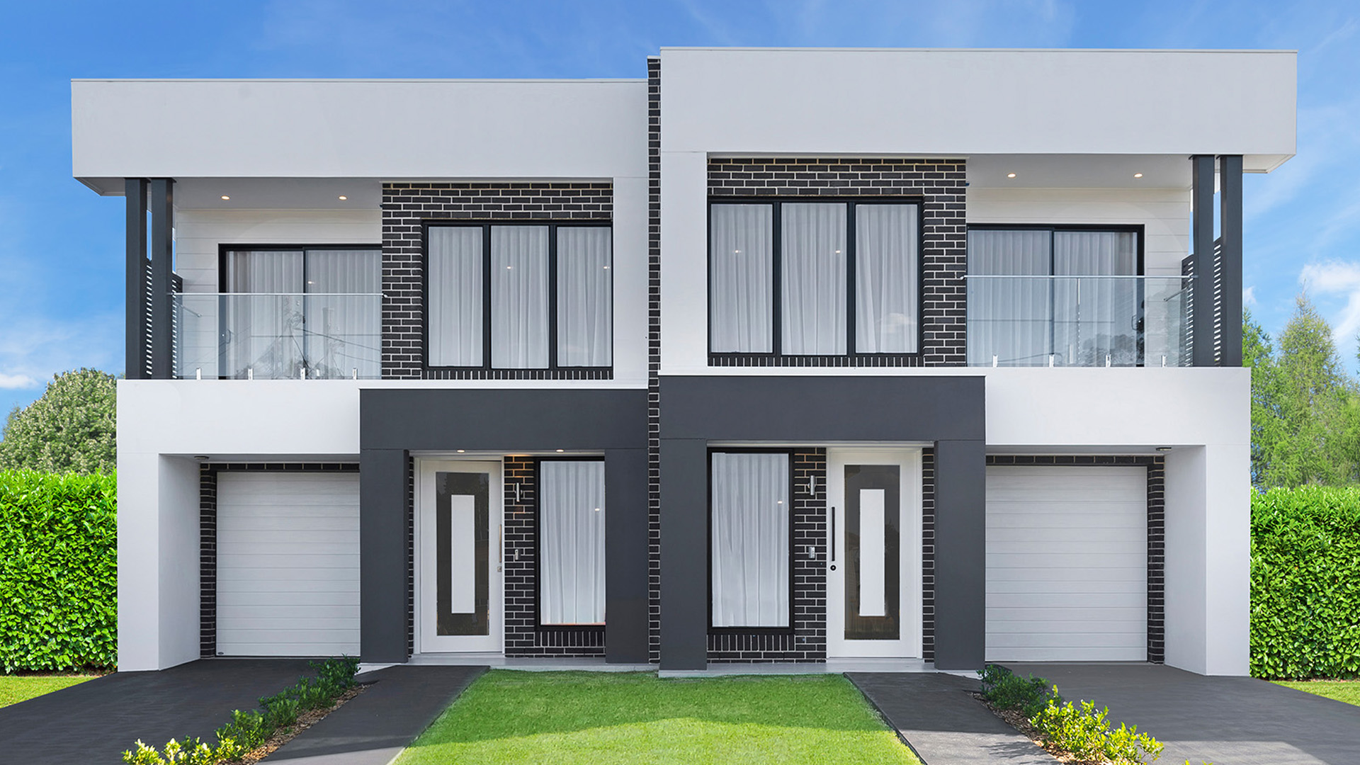 Uploads/Facade-Stella-Gallery-Duplex-Front-1.jpg